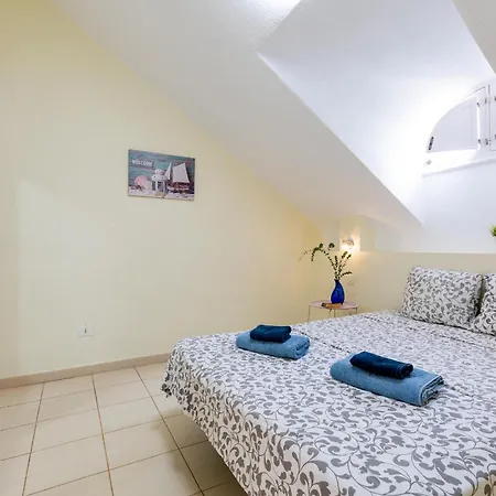 Two Bedrooms In Parque Santiago 2 *