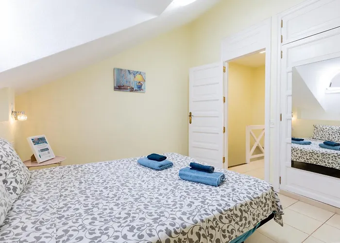 Two Bedrooms In Parque Santiago 2 Playa de las Americas (Tenerife)